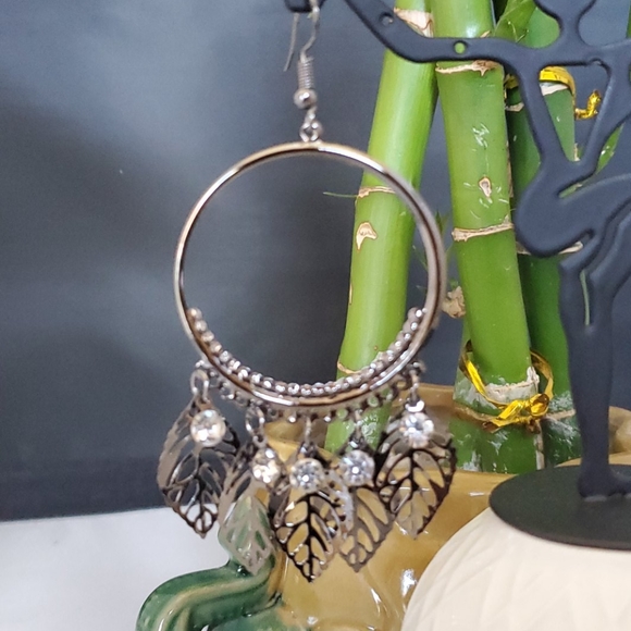 Fancy Earring - Picture 2 of 3